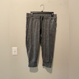 GapFit Cropped Joggers in Brushed Jersey - Size Medium (Petite)